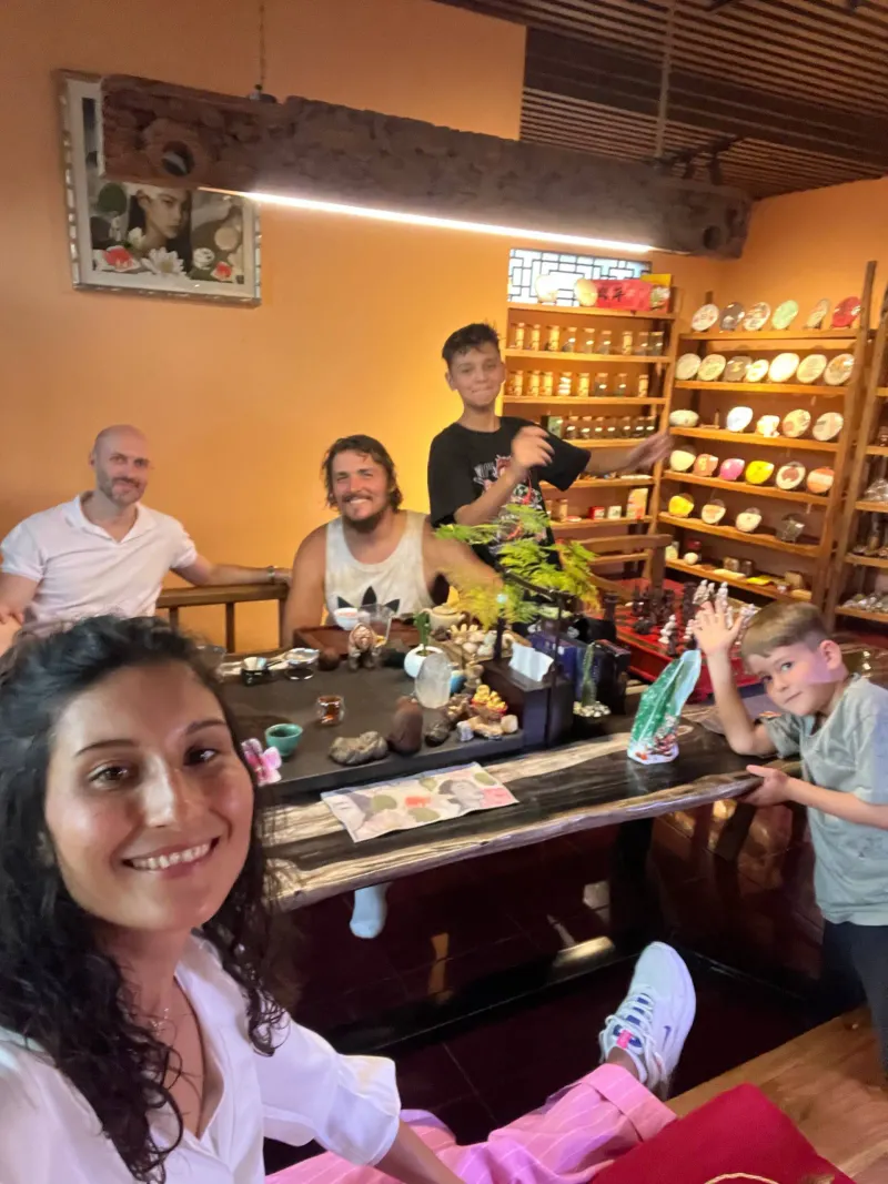 English-Speaking Club in Chinese Tea House Ubud (11 августа) — фото 5